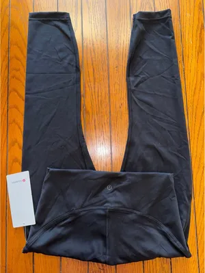 Lululemon Instill High Rise 25” Black Size 8 NWT thumbnail 1