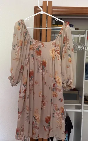 Boutique dress thumbnail 1