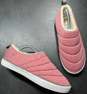 Hurley Women's Size 9M Arlo Puff Clog Faux Fur Slip-On Closed-Toe Comfort Shoes thumbnail 1