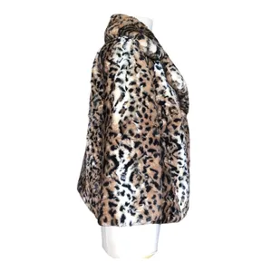 Chaus Leopard Faux Fur Coat Women’s Medium Animal Print Snap Front Jacket thumbnail 4