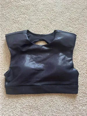 Alo Yoga Bra thumbnail 2