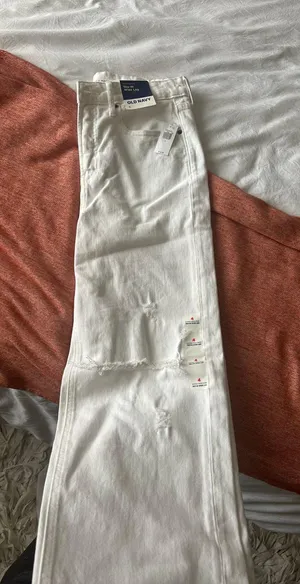 Old Navy size 4 white jeans thumbnail 5