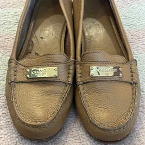 Coach Fredrica Tan Pebbled Leather Driving Loafers Slip-On Flats Preppy Heritage thumbnail 2