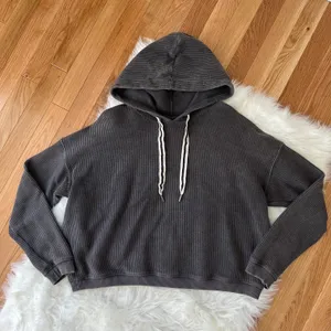 Charcoal Ribbed Crop Hoodie thumbnail 2