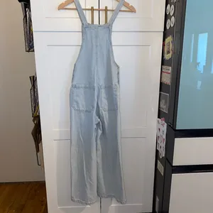asos Stradivarius cropped wide leg denim dungarees light Blue Denim Overalls thumbnail 16