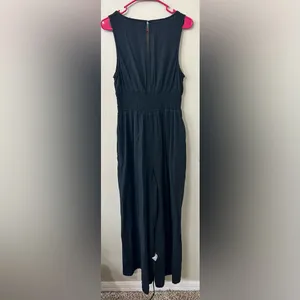 American Eagle Smocked V-Neck Jumpsuit Sz M Black Wide Leg Boho Jumpsuit thumbnail 6