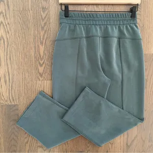 Lululemon Softstreme High Rise Straight Leg Cropped Pant in Dark Forest Size 4 thumbnail 8