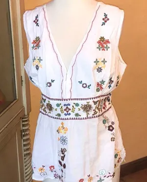 Top White Size L thumbnail 1