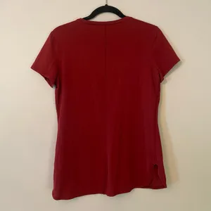 Lululemon Red V-neck Short Sleeve T-Shirt Loungewear Athletic Women's size Small thumbnail 5