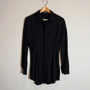 White Fox Feels Like A Holiday Shirt Dress Womens Small Black Micro Mini Pleated thumbnail 5