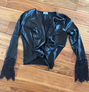 DNT satin scoop blouse Black Size L thumbnail 1