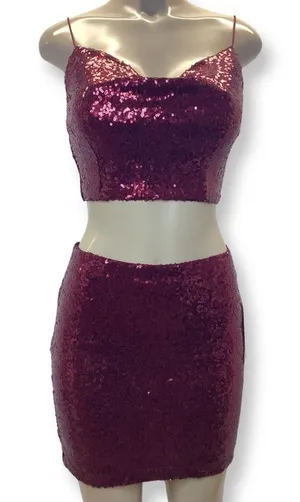 B. Smart Size Medium Wine Sequence Mini Skirt & Crop Top Set. New thumbnail 1