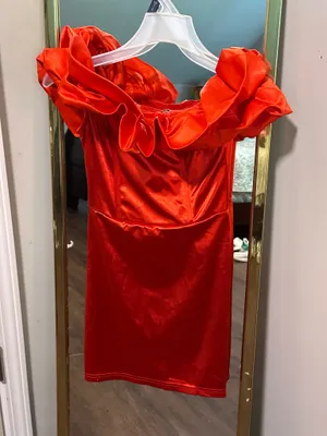 Red XS party dress thumbnail 1