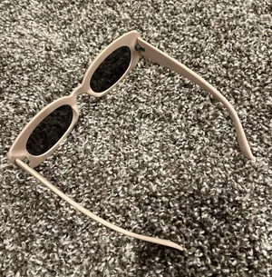 Pink Sunglasses thumbnail 2