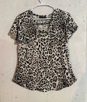 Kim & Cami Leopard Print Blouse | Size: Medium Black thumbnail 1