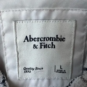 Abercrombie & Fitch Full Zip Up Cropped Tweed Plaid Squares Shirt Jacket Sz L thumbnail 4