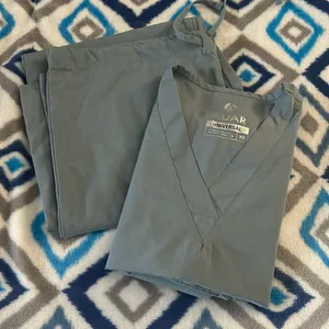 Preloved Adar Universal Scrub Top and Pants Uniform Set Gray Size XS thumbnail 1