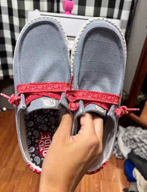 Hey Dude Shoes Women’s thumbnail 1