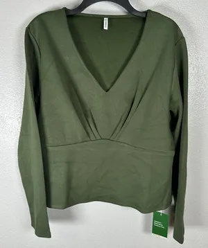 NEW Halara V-Neck Long Sleeve Work Top Womens Size Large Green Office Minimalist thumbnail 1