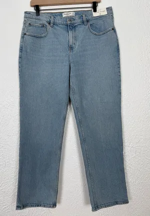 Abercrombie & Fitch 90s Straight Mid Rise Jeans Size 32 Short NWT thumbnail 1