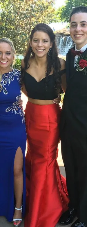 Sherri Hill Two Piece Red Floral Formal Dress thumbnail 2