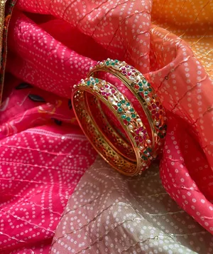 Golden Bangles / Kada Gold thumbnail 2