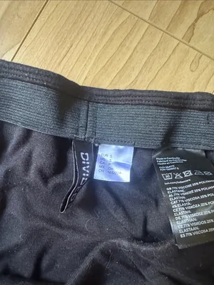 H&M Black Mini Skirt thumbnail 2