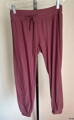 Beyond Yoga Featherweight Spacedye Lounge Jogger thumbnail 1