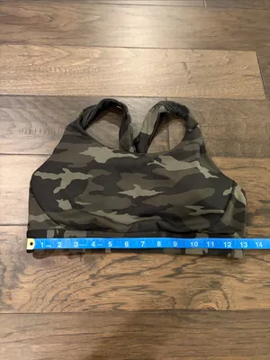 Athleta Ultimate Camo Print Sports Bra Sz M Green Size M thumbnail 6