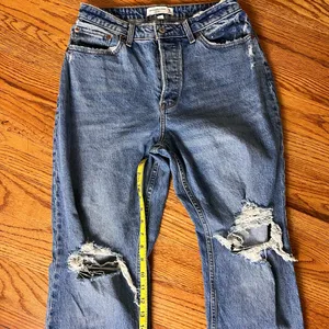 Abercrombie & Fitch Dad High Rise Distressed Blue Jeans Curve Love thumbnail 4