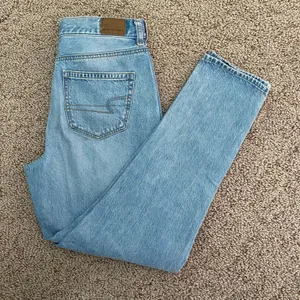 American Eagle ‼️ Mom Jean‼️ thumbnail 3