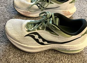 Saucony Triumph 21 Running Shoes thumbnail 1