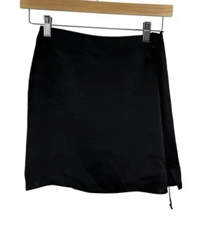 Wilfred by Aritzia Elixir Satin Mini Skirt in Black Size 00 thumbnail 1