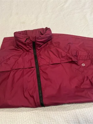 Lululemon burgundy windbreaker jacket 4 women thumbnail 2