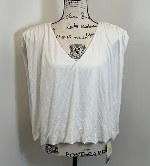 Halara V-Neck Sleeveless Bubble Hem Top White Pleated Shoulder XL New With Tags thumbnail 1