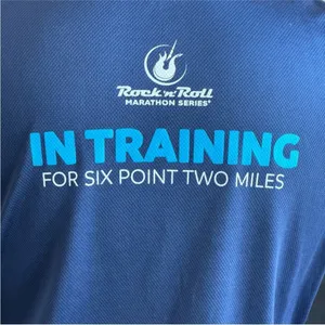 Brooks 10k rock n roll marathon series in training shirt thumbnail 6