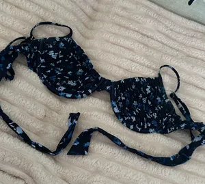 Blackbough Swim Top thumbnail 1