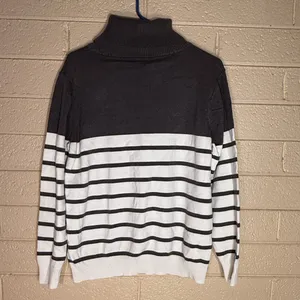 Kirundo women black and White Striped Sweater thumbnail 2