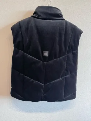 Alo Yoga Ribbed Velour Mountain Side Puffer Vest Small thumbnail 5