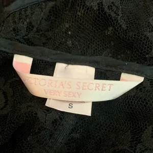 Victoria’s Secret very sexy lace lingerie thumbnail 2