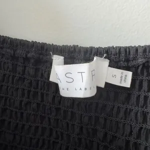 ASTR the Label Ruched Smocked Back Long Sleeve Top Ruffle Solid Black Classy S thumbnail 9