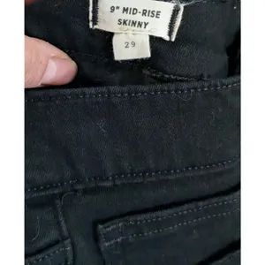 MADEWELL Jeans Womens 29 Mid Rise Skinny 9” Black Dark Wash EUC thumbnail 8