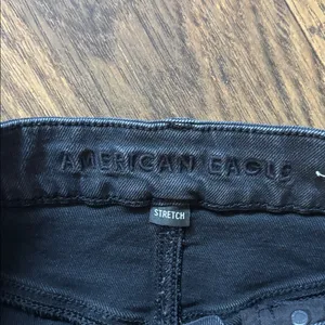 American Eagle Outfitters Charcoal Black Stretch Denim Jean Shorts Women’s Sz 6 thumbnail 4