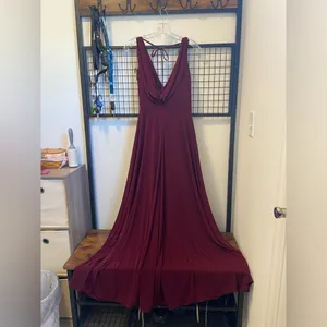 EUC | Sorella Vita women’s floor length gown — size 10‎ thumbnail 4