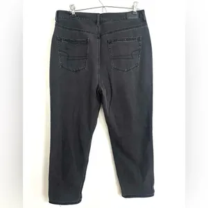 NWT American Eagle Distressed Mom Jean 12 Short thumbnail 2