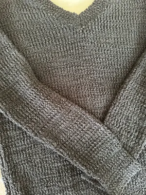 Gray V Neck Sweater Size M thumbnail 6
