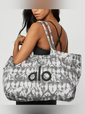 Alo Yoga Iconic Shopper Tote in grey tie dye. thumbnail 3