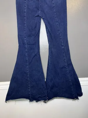 We The Free Curvy Flare Jeans Womens 27 High Rise Medium Wash Blue Frayed Denim thumbnail 6