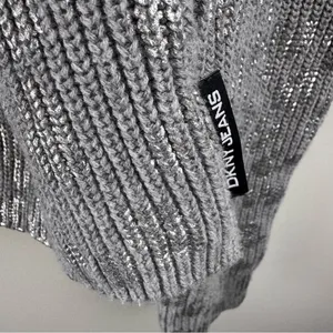 DKNY Jeans 100% Cotton Gray & Metallic Silver‎ Animal Print Size L Crew Sweater thumbnail 8