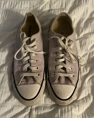 pink low rise converse thumbnail 1